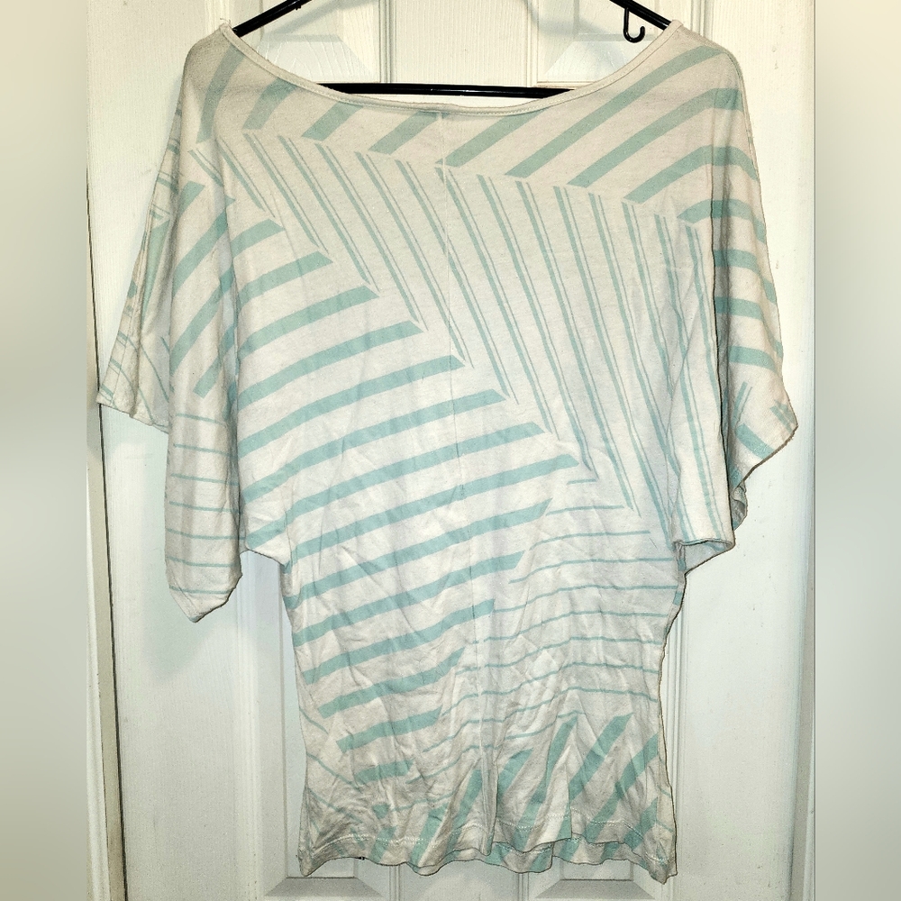 EUC Roxy flutter sleeve top - Picture 5 of 5